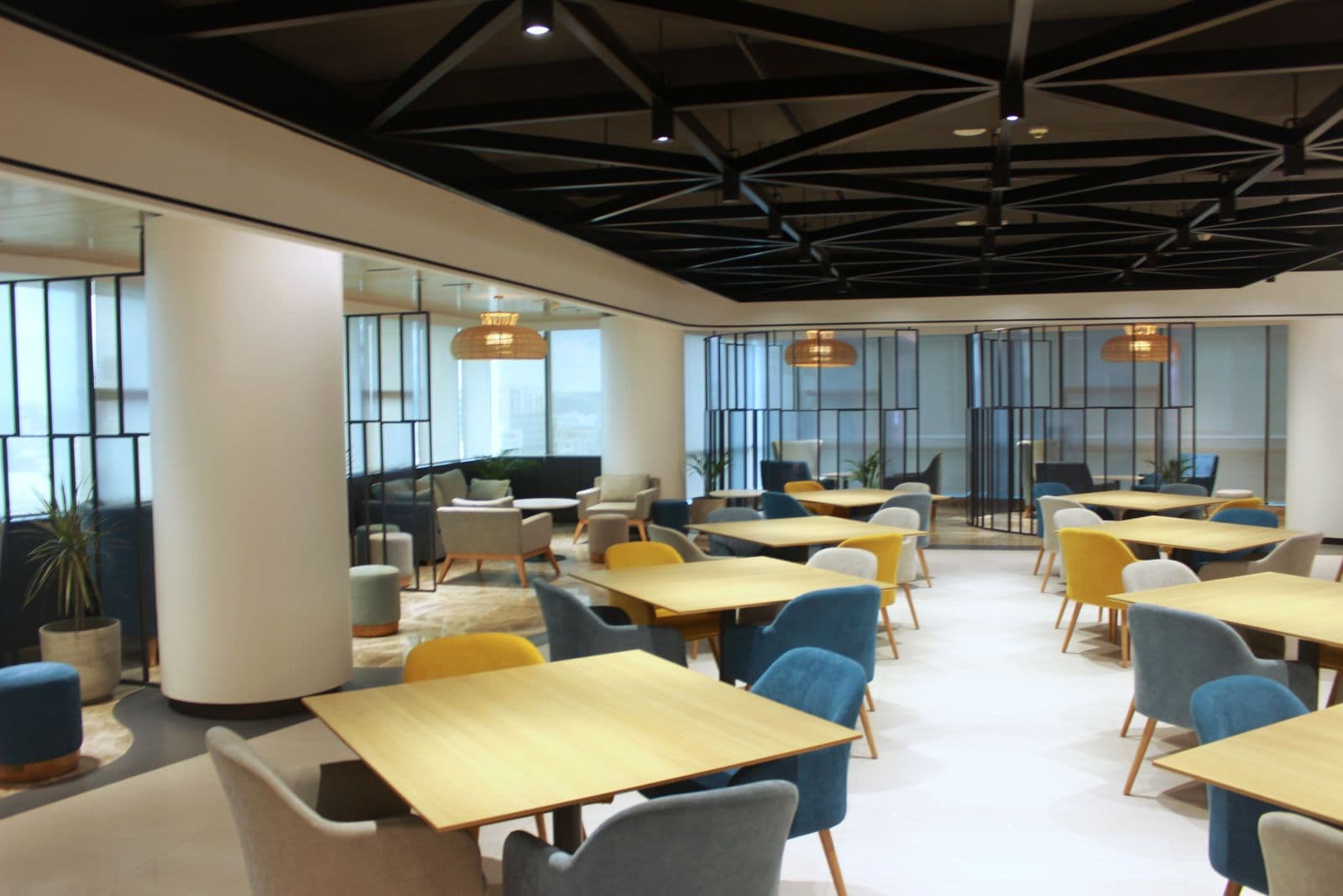 HSBC Bangladesh — SWT Cafeteria Fit-Out — photo 1