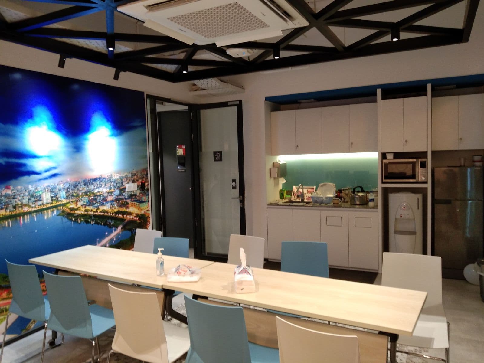 Vanity Fair Asia — Head Office Relocation — photo 2