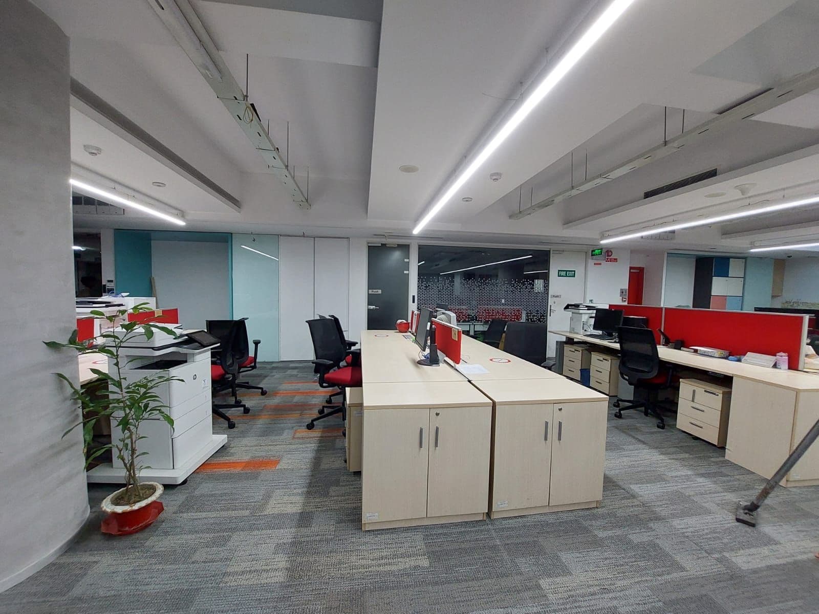 HSBC Bangladesh — Atlas Plaza Office Renovation — photo 2