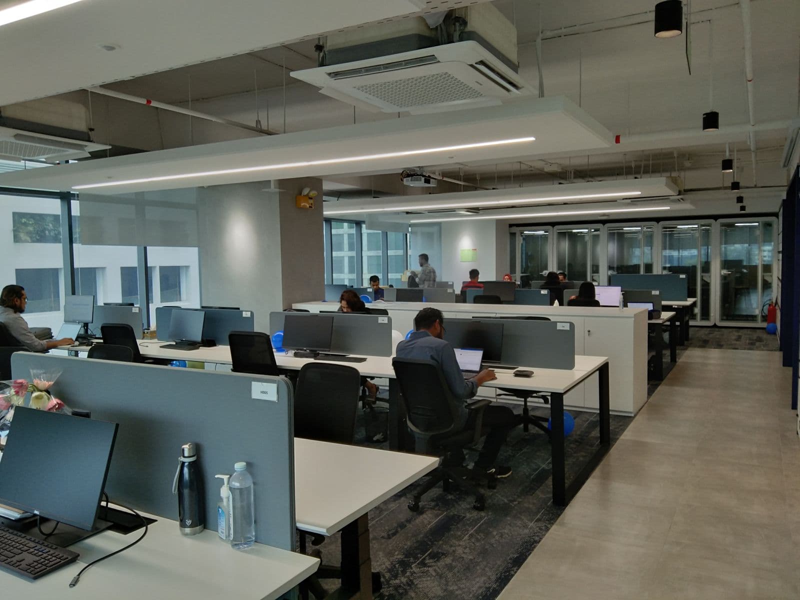 Vanity Fair Asia — Head Office Relocation — photo 3